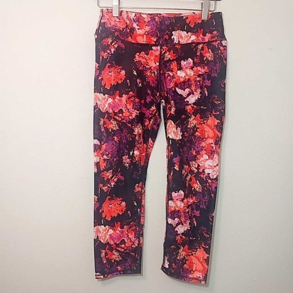 Fabletics Mid Rise Colorful Workout Legging Crop S